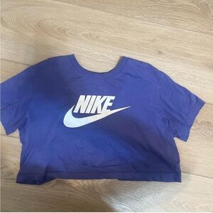 Nike purple/blue T-Shirt cropped Nike shirt